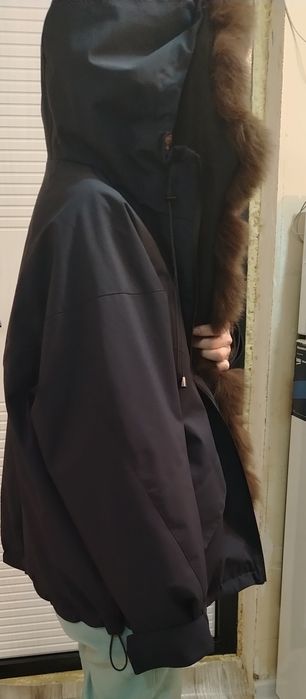 Куртка пуховик сатылады