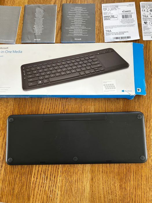 Tastatură Microsoft All-in-One Media - Wireless - Multi-Touch