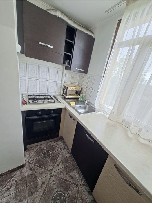 Inchiriere Apartament 2 camere la etajul 3