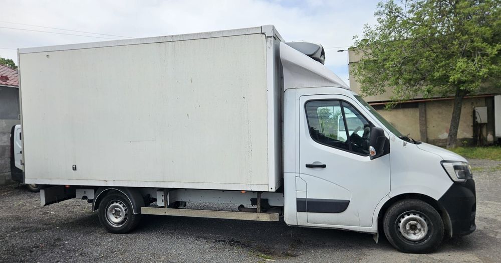 Renault Master 8 europaleti