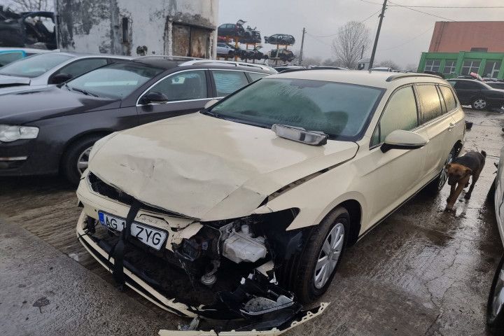 Dezmembrez Volkswagen Passat - B8 (2014 - 2020), 2.0 tdi CRLB, automatic, CRLB, SGG