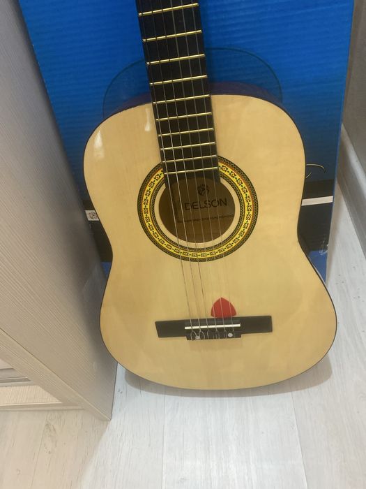 Vand chitara delson