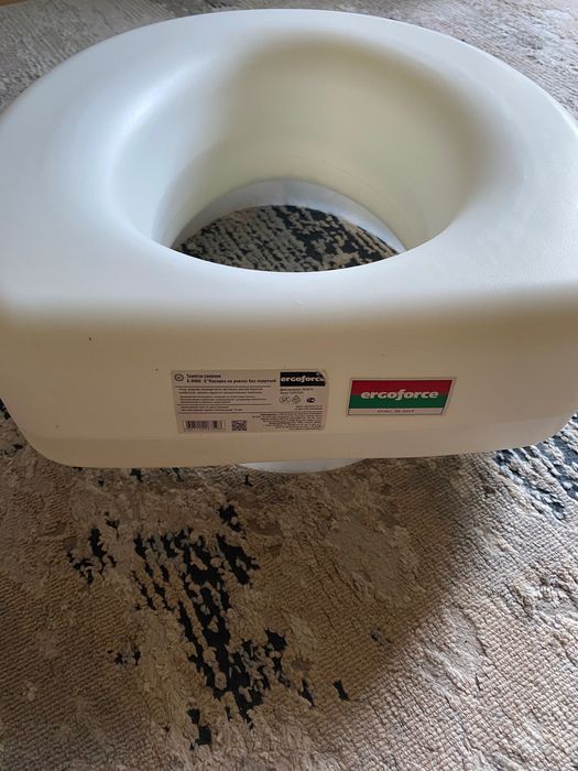 Насадка / сиденье  на унитаз