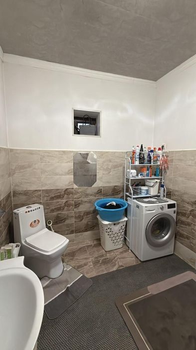 Уй сатылады жаңадан соғылған