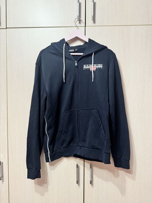 Napapijri чисто нов суичър