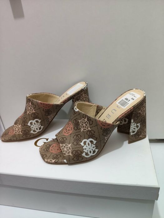 Sandale Guess Monogram