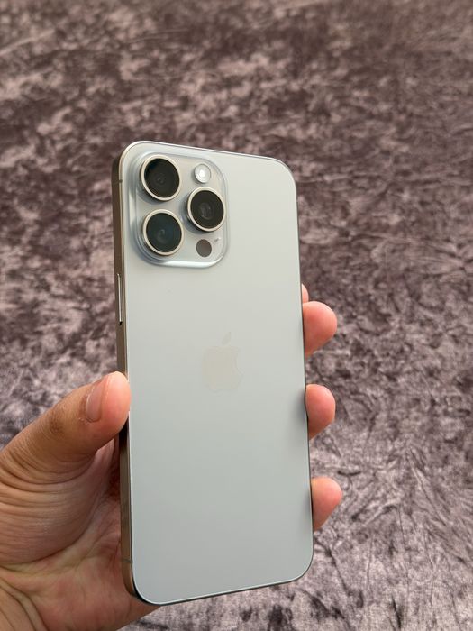 IPhone 15 pro max 85%
