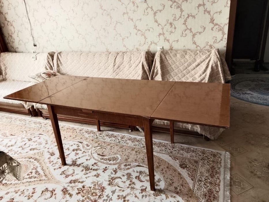 Большой раздвижной стол