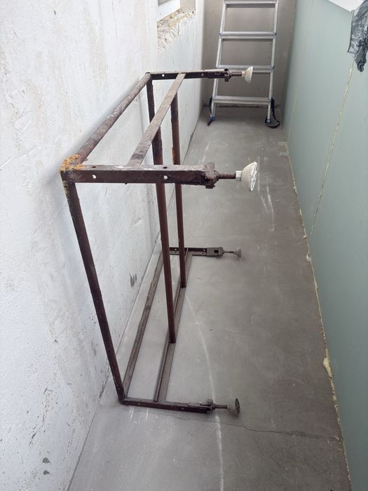 Подставка (ножки под душевой поддон)