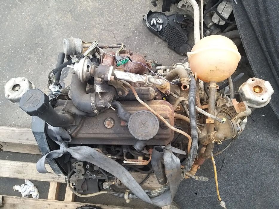 Motor Complet pentru Volkswagen Transporter T4 1.9 TDI cod motor: ABL