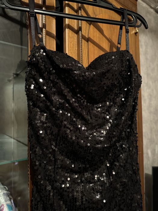 Продам платья красивые,вечерние