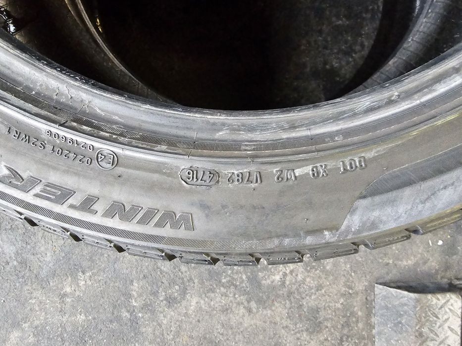 245 45 R 19 Pirelli Iarna