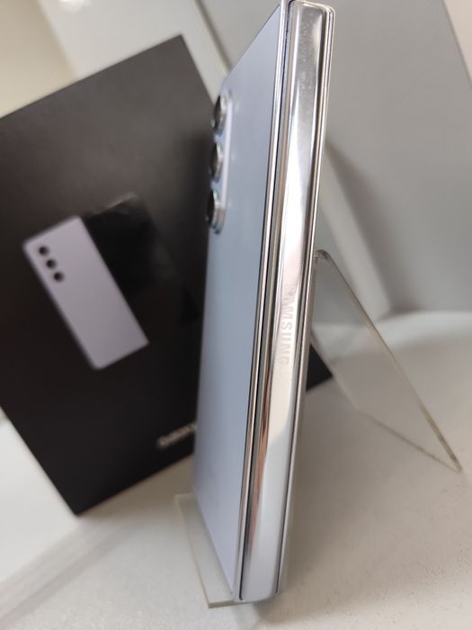 Samsung Galaxy Z Fold 5