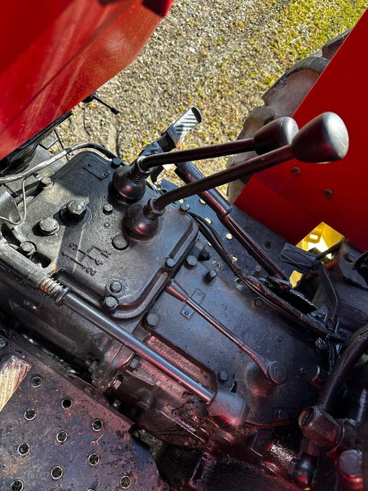 Tractor Universal UTB 445