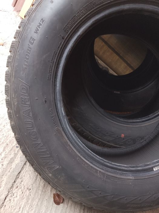 Зимни гуми 215/65/16