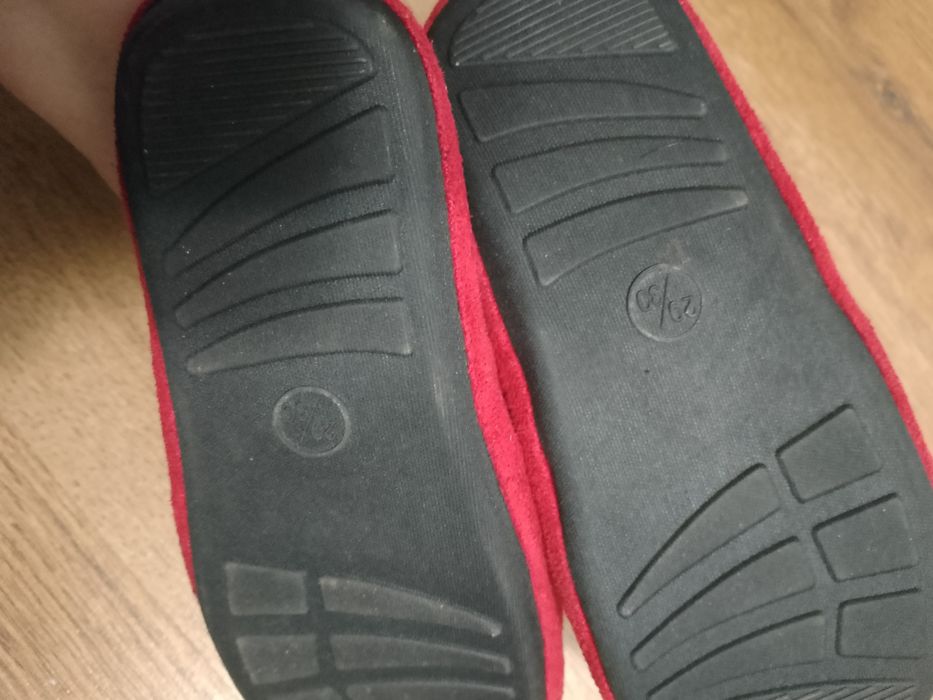 Papuci casa băieței