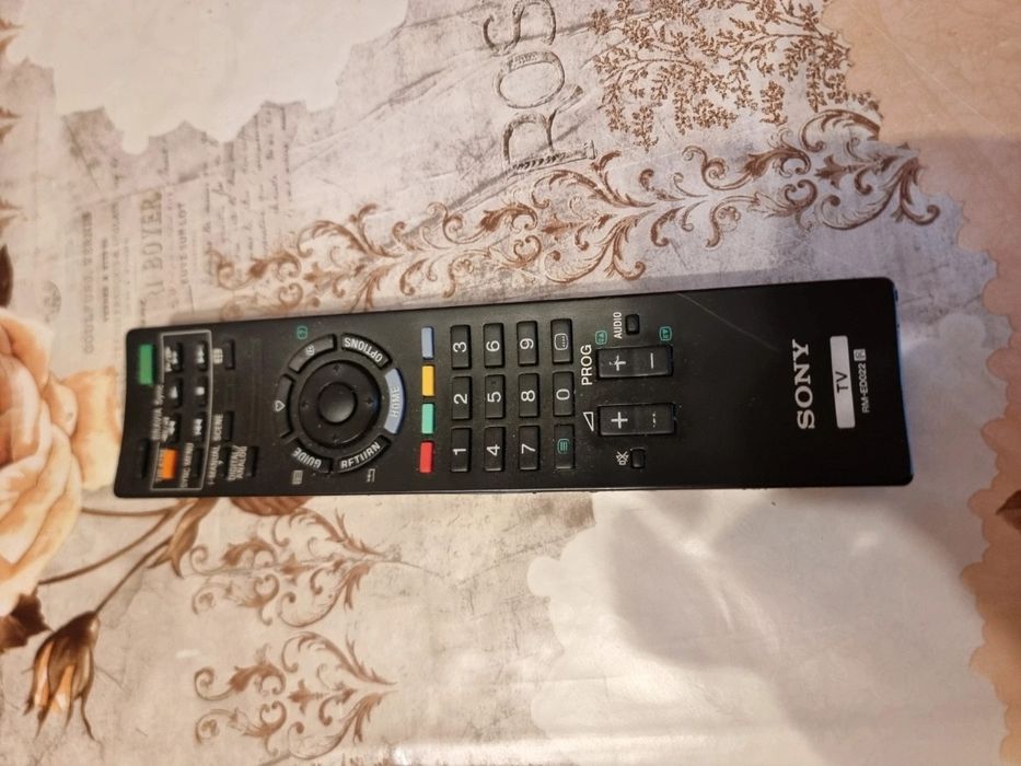 Televizor 66cm Sony  KDL 26EX302 full HD, telecomandă originală