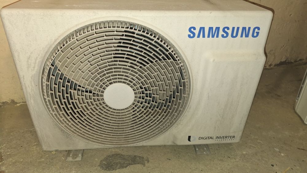Продавам работещ климатик SAMSUNG