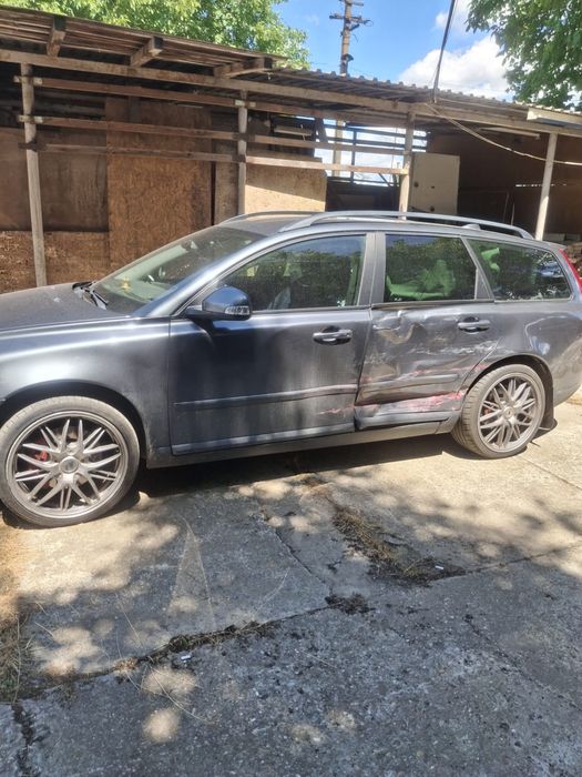VOLVO V50 2010 — imagine 4