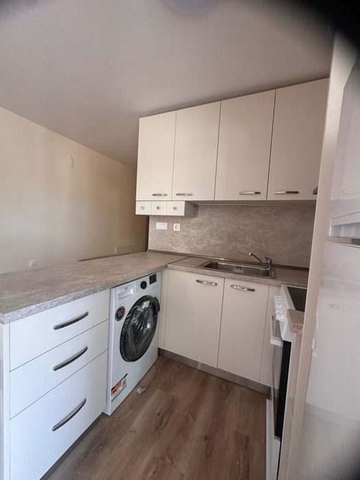 Дава се под наем Двустаен апартамент в Варна, Гранд Мол Варна - 70 кв.м за 650 € - Снимка #2