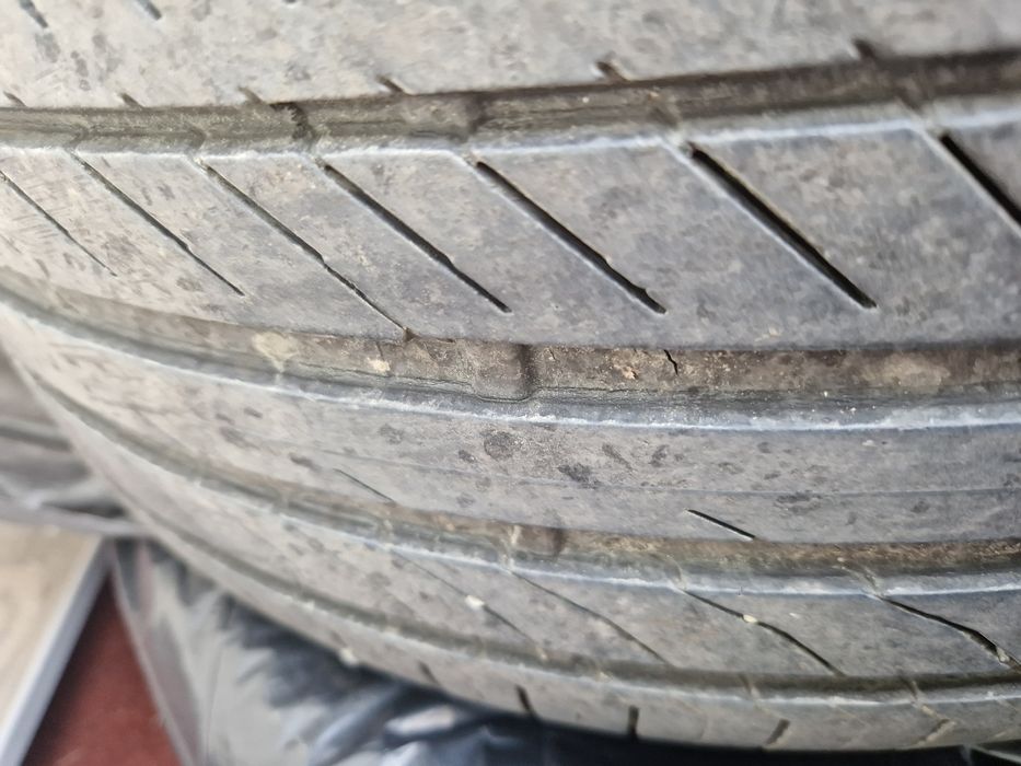 Vand 2 anvelope vara 255/45R19 Conti Sport Contact