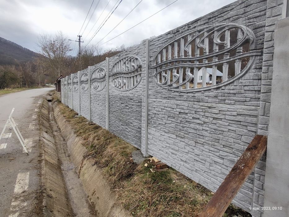 Gard de beton prefabricat