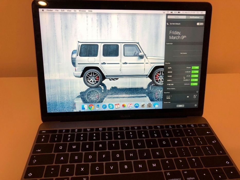 Apple Mac Book Space Grey