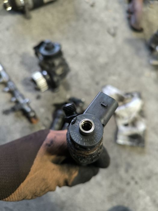 Дюзи за Audi 2.0tdi 03L 130 277J