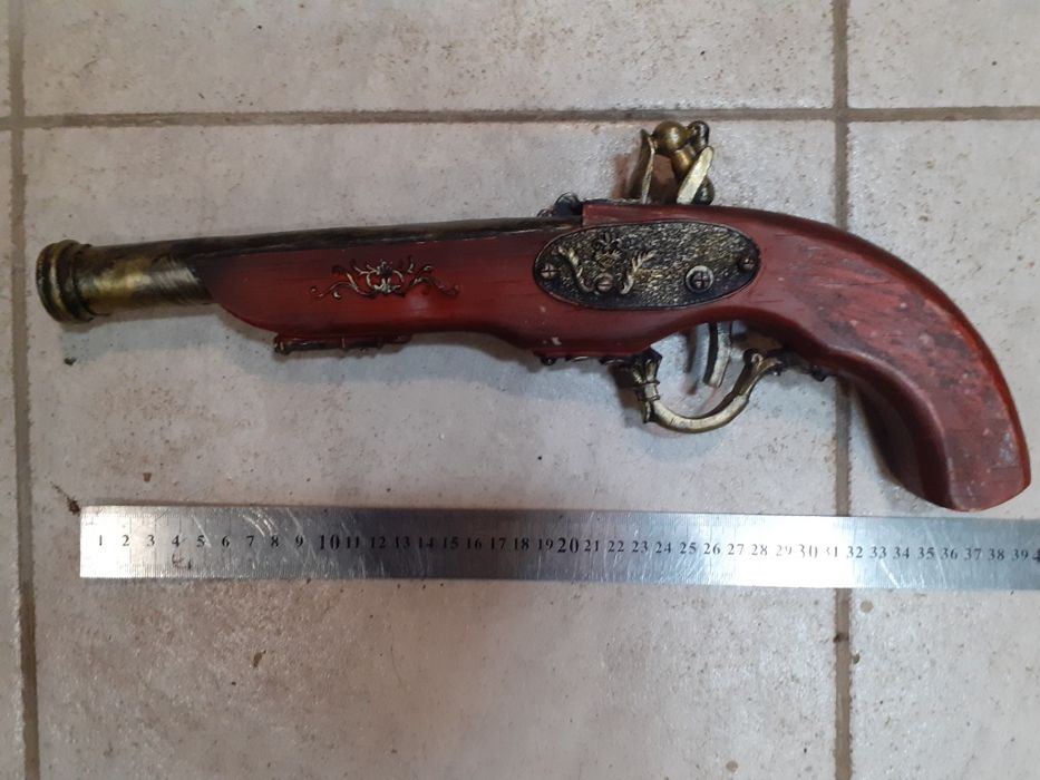 Красив кремъчен пистолет,пищов,оръжие
