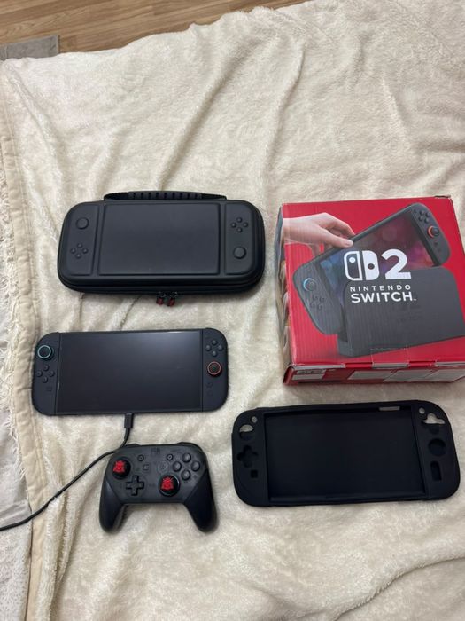 Nintendo switch 2 , плюс чехол и джостик в подарок