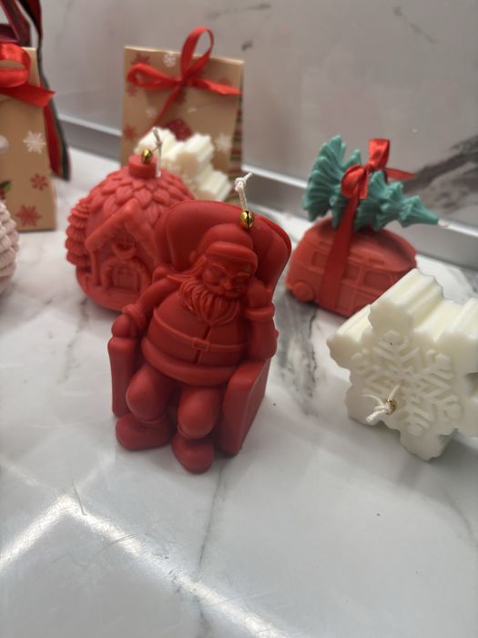 Коледни подаръци - свещи в чашка