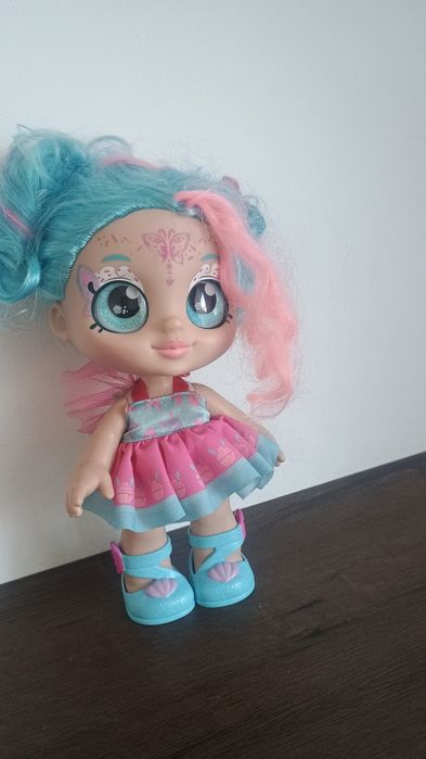 Păpușă Kindy  este in stare foarte buna