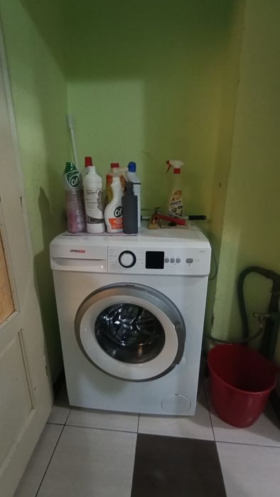 Închiriez apartament două camere zona Lama