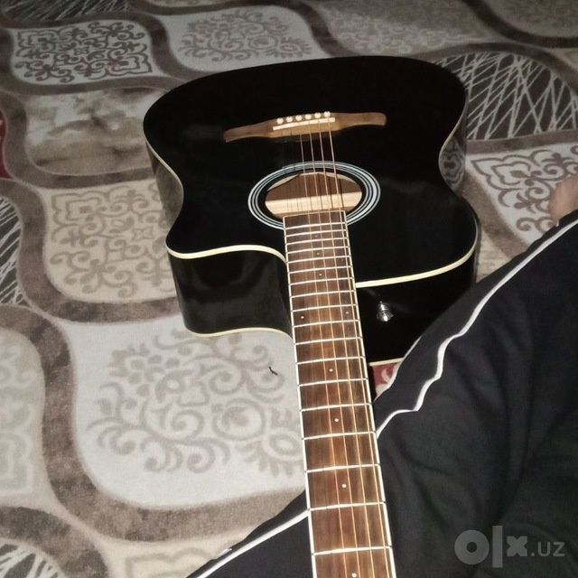 Zo'r gitara 41 razmer chiho ham bor