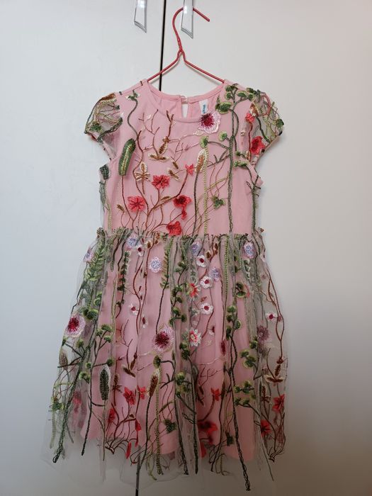 Платье нарядное 110 размер