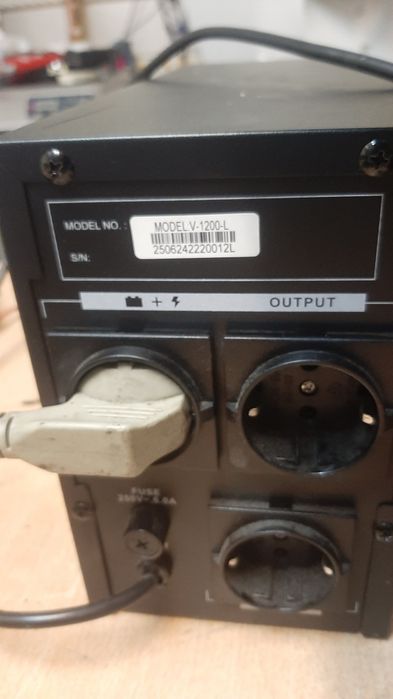 Продам SVC V-1200-L. Стабилизатор, ИПБ , УПС, UPS.