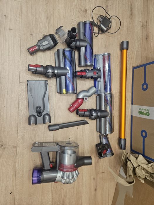 Dyson V8 Absolute – Aspirator Vertical Fără Fir | CA NOU |