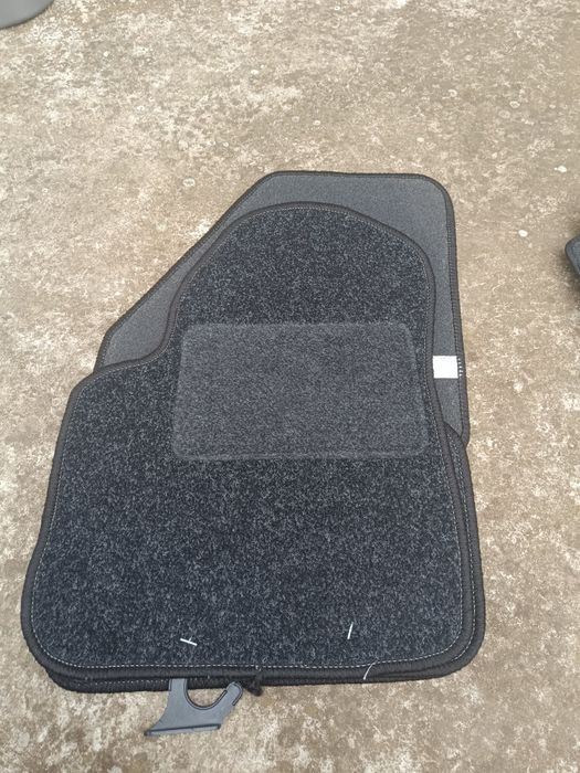 Presuri Covorase auto