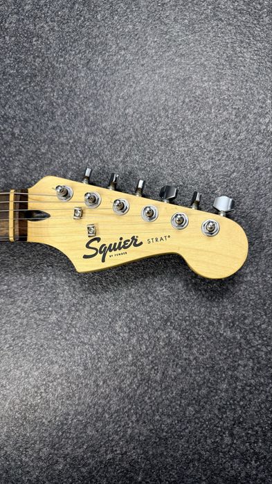Chitara electrica Squier (by Fender) Stratocaster in stare perfecta