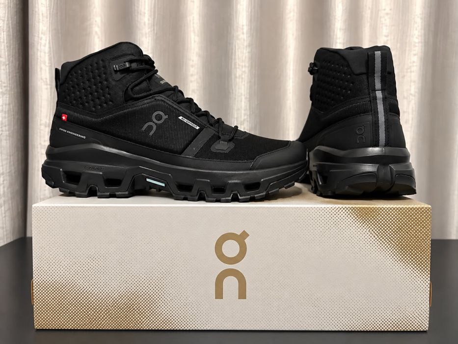 On Cloudrock Mid Waterproof