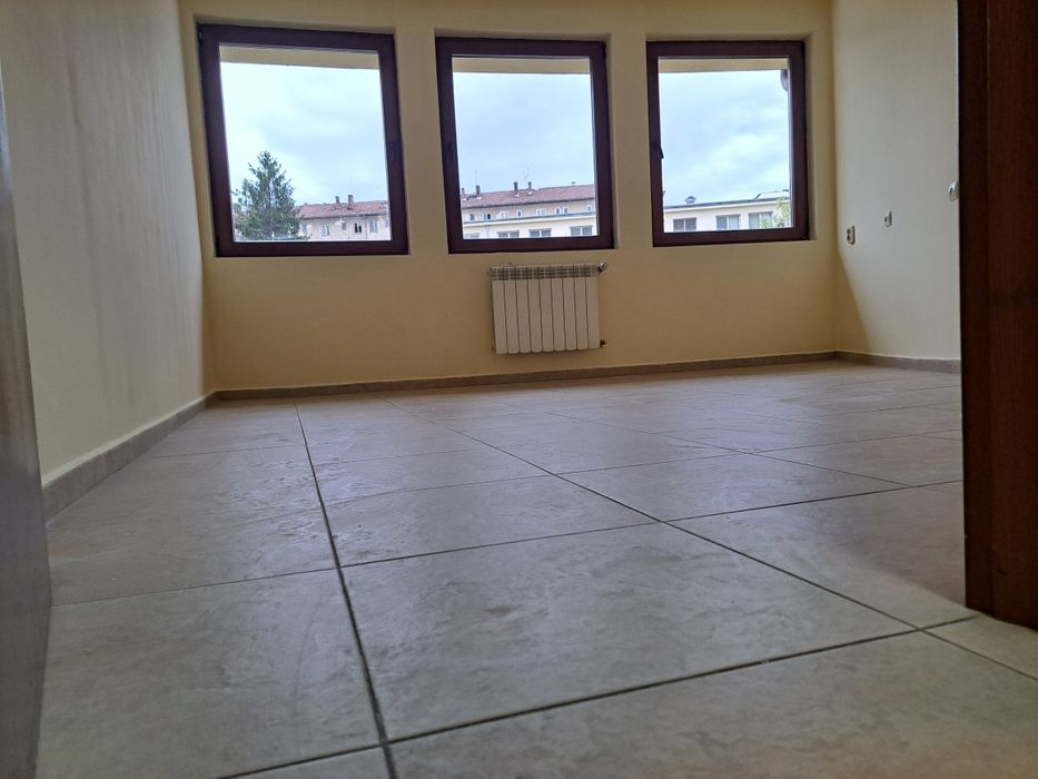 Дава се под наем Ателие в София, Зона Б-5-3 - 32 кв.м за 350 € - Снимка #7