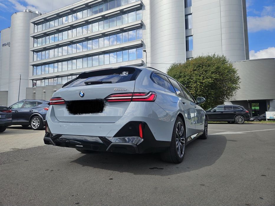 BMW Seria 5 2024 — imagine 5