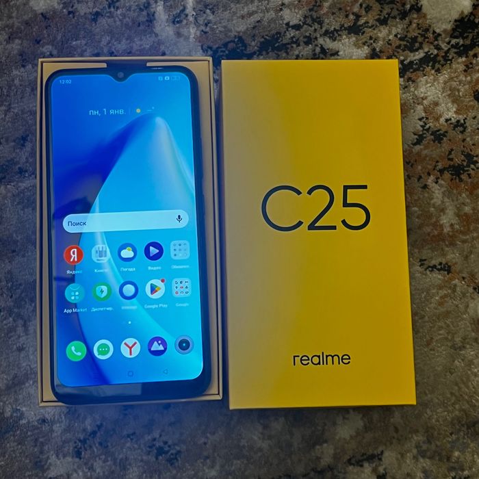 Телефон Realme C25
