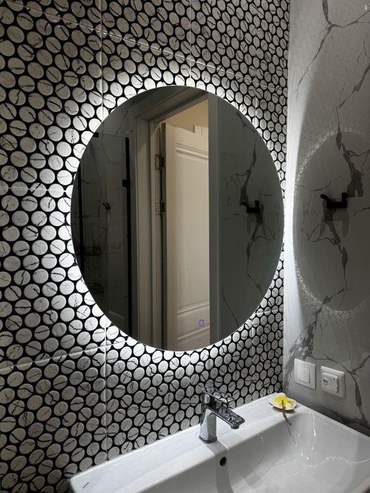 Зеркало с подсветкой