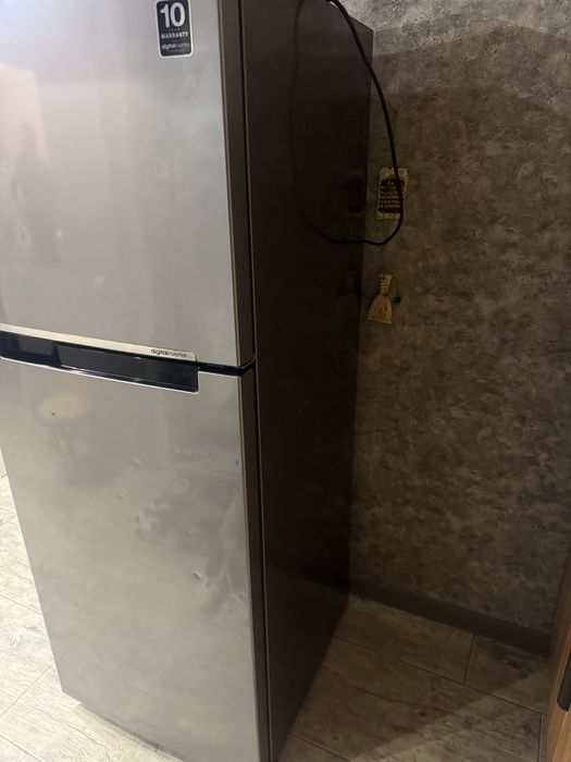 Холодильник SAMSUNG
