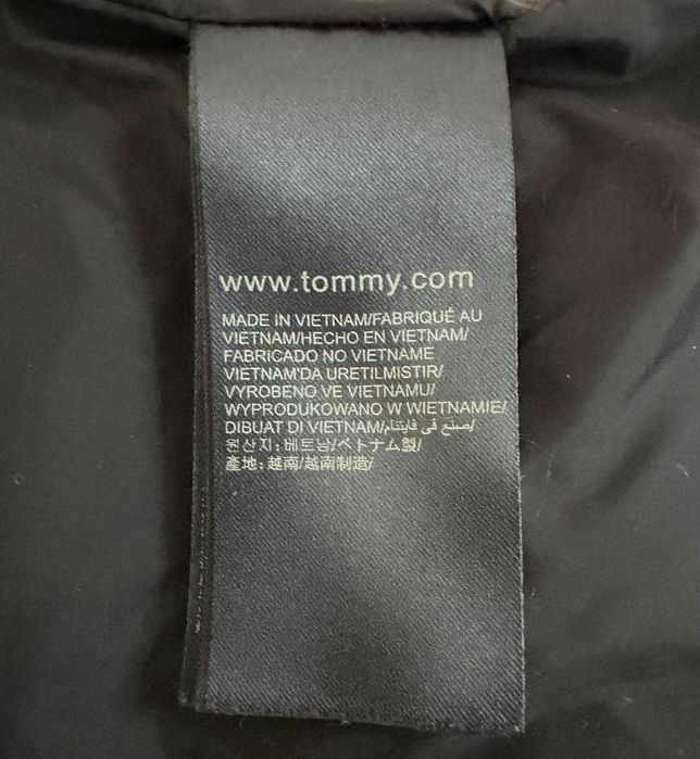 Зимно синьо пухено дамско яке Tommy Hilfiger
