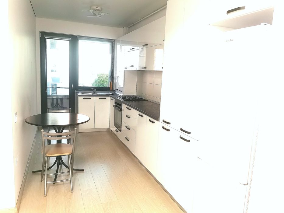 Închiriez apartament doua camere bloc rezidențial mobilat și utilat complet