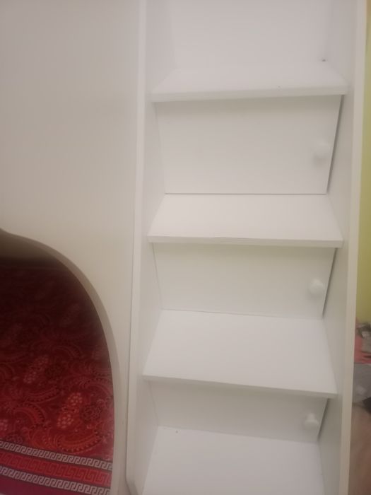 Двухярусный кровать