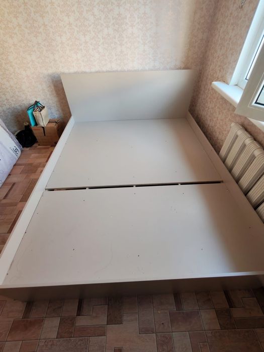 Продаю спальный гаринитур дешево