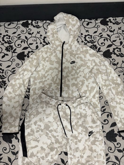 nike tech fleece camo alb